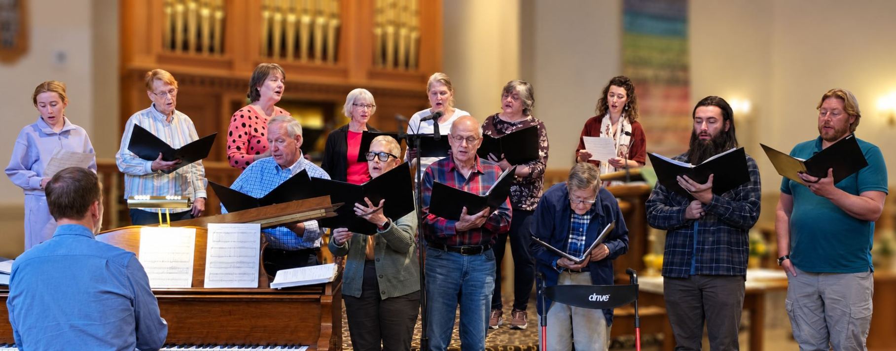 photo of the church choir on Maundy Thursday